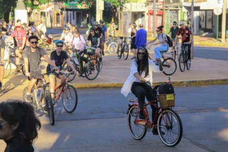 Bicis y activismo: la Masa Crítica volvió a tomar las calles de Posadas imagen-107