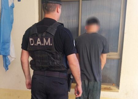 Detienen a un motociclista en Posadas por intento de cohecho durante un control vehicular imagen-103