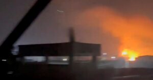 Pakistán acordó un alto el fuego inmediato con India tras el intercambio de misiles que tuvo en vilo al mundo imagen-2