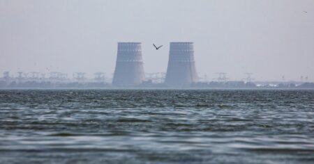 Imágenes satelitales sugieren un plan ruso para reiniciar la planta nuclear ucraniana confiscada imagen-14