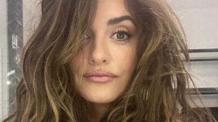 La película que redefinió la carrera de Penélope Cruz también fue una etapa muy difícil: "Me iba al baño, lloraba y volvía" imagen-111