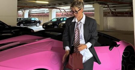 Wanda Nara reveló por qué ploteó su lujoso auto de rosa para la audiencia de divorcio con Mauro Icardi imagen-18