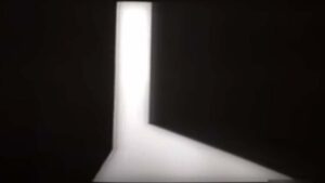 RTVE Play tiene escondidos 60 minutos sobresalientes de la ciencia ficción española: cuando los trasplantes se convirtieron en algo habitual imagen-114