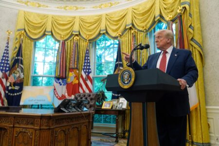 La vía legal que Trump quiere eliminar para acabar con el limbo en su plan de deportaciones masivas imagen-5