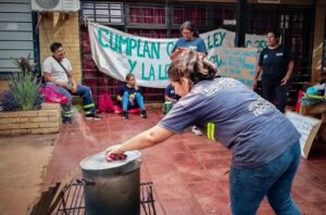 Cartoneros acampan frente a la Municipalidad de Puerto Iguazú: exigen respuestas al intendente imagen-2