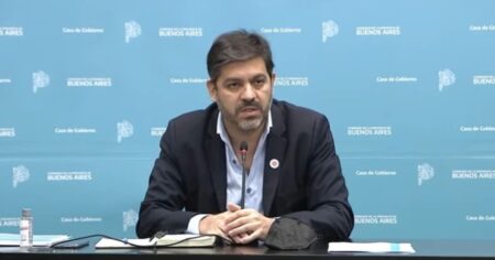 El Gobierno de Kicillof salió a jugar fuerte por la reelección indefinida de los intendentes: "La limitación es proscriptiva" imagen-8