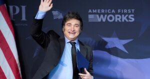 Trump envió un emisario para negociar los aranceles que castigan a exportaciones argentinas imagen-2