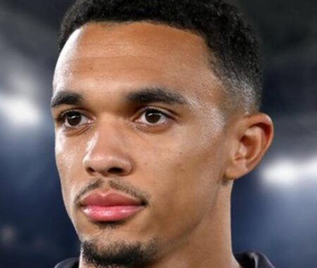 Y Real Madrid lo hizo oficial: Alexander-Arnold firmó por seis años imagen-12
