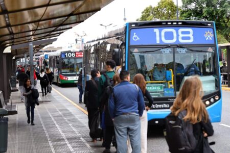 Paro de colectivos en vivo: hasta qué hora dura y qué líneas están afectadas imagen-18