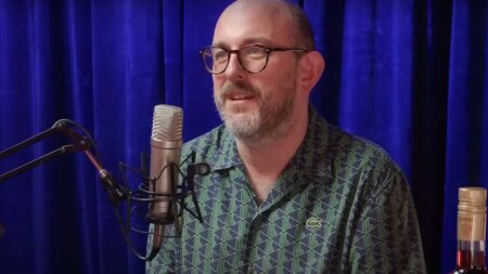 "Haces 'remakes' no crea industria ni afición, destroza la cantera": Borja Cobeaga visita 'Otra ronda', el podcast de Alejandro G. Calvo imagen-116