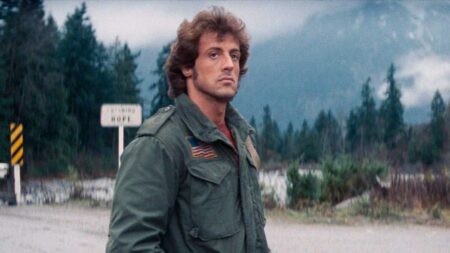 Esta leyenda del cine iba a estar en 'Rambo' con Stallone, pero fue despedido: hablaba de sí mismo en tercera persona y les exasperaba imagen-7