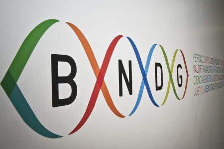 El Gobierno ataca al Banco de Nacional de Datos Genéticos imagen-7
