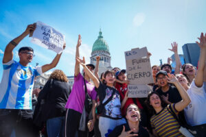 Las universidades dan pelea en el Congreso y se preparan para salir a la calle imagen-3