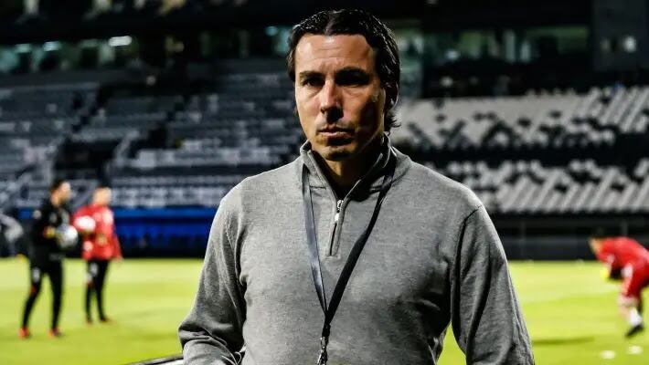 El cerebro de Huracán: cómo el club pasó de salvarse del descenso a ser protagonista en el fútbol argentino imagen-93