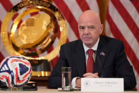 Congreso de FIFA en Asunción: ¿ropa limpia, negocios sucios? imagen-8
