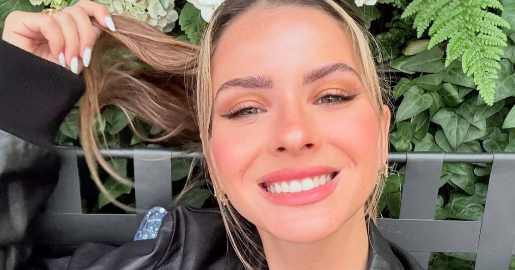 La China Suárez, picante en las redes: "Un beso a quienes quieren apagarme" imagen-5