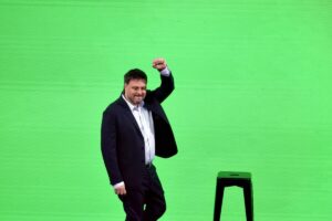 Elecciones en la Ciudad | Leandro Santoro cierra su campaña con un discurso contra la “crueldad” de la motosierra imagen-3