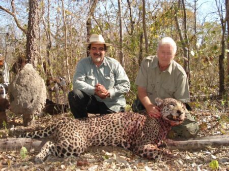 Piden extraditar al presunto líder argentino de una red internacional de caza ilegal y tráfico imagen-6