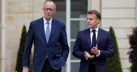 Emmanuel Macron recibe a Friedrich Merz y acuerdan una fuerte alianza en Seguridad y Defensa entre Francia y Alemania imagen-20