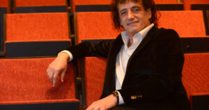 Murió Ángel Mahler, un ícono de los musicales en Argentina y compositor del emblemático "Drácula, el musical" imagen-4