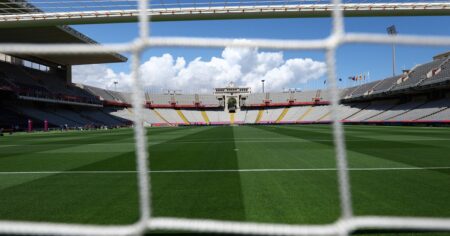Barcelona vs Real Madrid: más que un clásico, una lucha por el título imagen-17