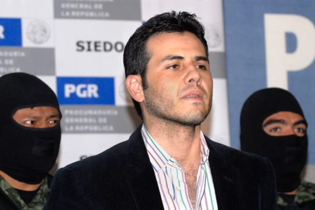 Es hijo del Mayo Zambada, fue capturado y liberado por ir contra El Chapo: así vive en libertad en Washington imagen-93