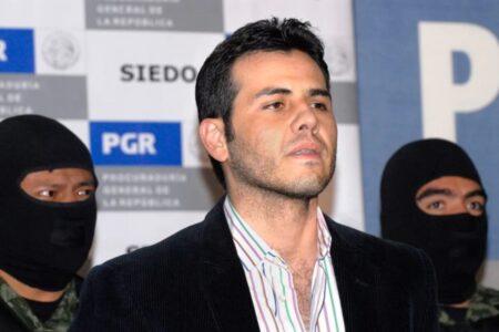 Es hijo del Mayo Zambada, fue capturado y liberado por ir contra El Chapo: así vive en libertad en Washington imagen-13