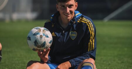 Quién es el goleador que Herrón lleva de la Reserva a la Primera de Boca imagen-17