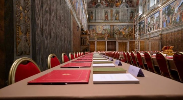 El Vaticano: comienza un cónclave que definirá el futuro de la Iglesia Católica imagen-5