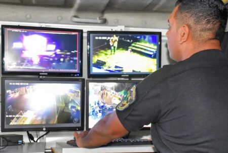 Robó una moto en pleno centro de Posadas y lo atraparon gracias a las cámaras del 911 imagen-8