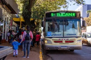 Confirmado el paro nacional de colectivos este martes por falta de acuerdo entre la UTA y empresarios imagen-75
