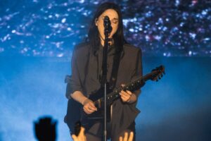 St. Vincent y Kim Gordon, dos generaciones en la búsqueda de nuevos horizontes imagen-3