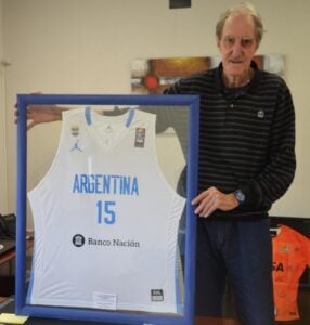 Ernesto “Finito” Gehrmann, figura del deporte misionero, cumple 80 años: “Llegar a esta edad y seguir escuchando cosas buenas es interesante porque creo que hice las cosas bien”   imagen-7
