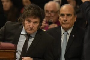 Milei negó haber pactado con Rovira por ficha limpia imagen-2