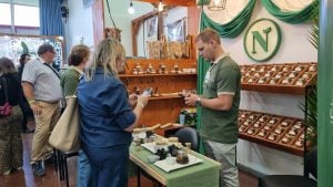 Con más de 1150 visitante se llevó a cabo la primera jornada de la Expo Té Argentina en el Centro del Conocimiento imagen-4