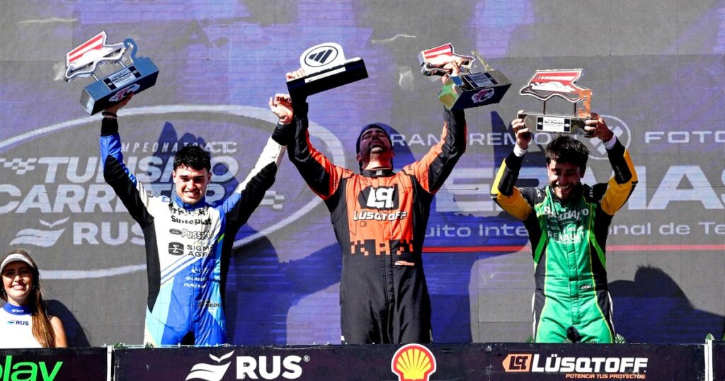 Mauricio Lambiris le puso fin al maleficio en el TC: después de 5 años y 77 carreras volvió a ganar para celebrar en Termas de Río Hondo imagen-93