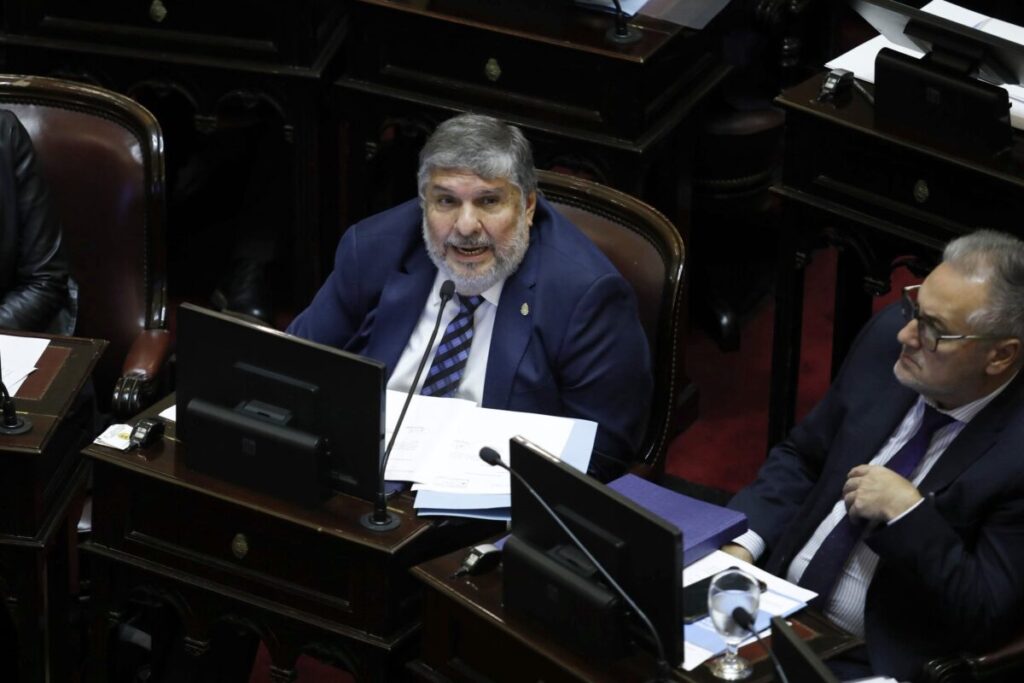 Ficha limpia en el Senado, en vivo: se vota el proyecto de ley que le prohibiría a Cristina Kirchner ser candidata nacional imagen-5