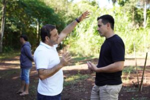 Almuerzo en el «Hogar de Cristo» para fortalecer acciones sociales y de inclusión imagen-1