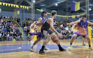 Tirica rugió en el clásico de la ciudad imagen-1