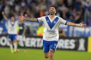 Vélez goleó a San Antonio Bulo Bulo y se clasificó a los octavos de final de la Copa Libertadores imagen-3