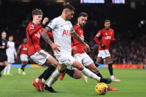 Agenda de TV del miércoles: Tottenham vs. United en la final de Europa League, Lanús - Vélez y NBA imagen-4