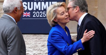 "Nueva era": el Reino Unido y Europa firman el primer acuerdo posBrexit, a cinco años de su "divorcio" imagen-12