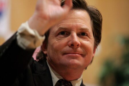 Cinco años después de anunciar su retiro, Michael J. Fox vuelve a la actuación con un misterioso papel imagen-23