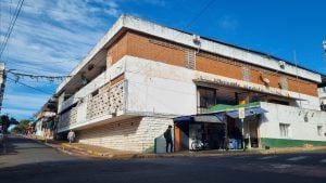 Tiros, corridas y un herido en La Placita: sigue preso el autor del disparo y deberá pagar 10 millones de pesos para salir imagen-7