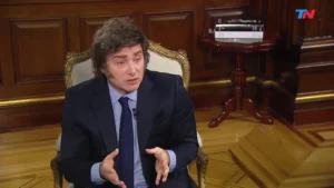 Javier Milei elogió a los evasores fiscales y cuestionó a los contribuyentes: “Quizás no tuvieron el talento o las agallas para salir del sistema” imagen-68