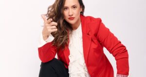Julieta Otero, la artista rebelde que pasó de reírse de la maternidad a ironizar sobre la menopausia imagen-2