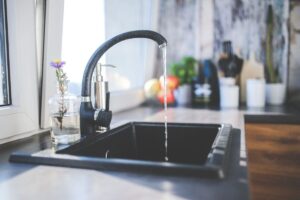 El motivo por el que sentimos ganas de ir al baño cuando escuchamos ruido de agua imagen-3