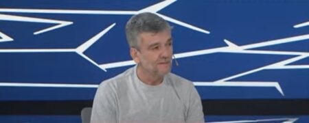 Un exministro de Alberto Fernández apuntó contra Máximo Kirchner y La Cámpora: “No pueden tener de rehenes a los bonaerenses” imagen-24