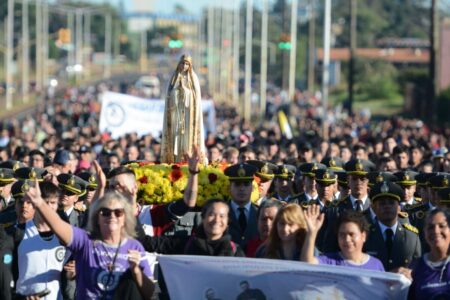 Masiva convocatoria de fieles para la tradicional Peregrinación de Fátima imagen-20
