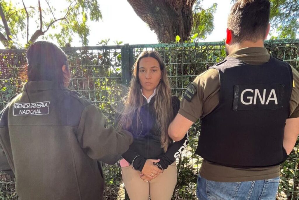Se fugó de la prisión domiciliaria y la detuvieron en una competencia en un club hípico de Belgrano imagen-92